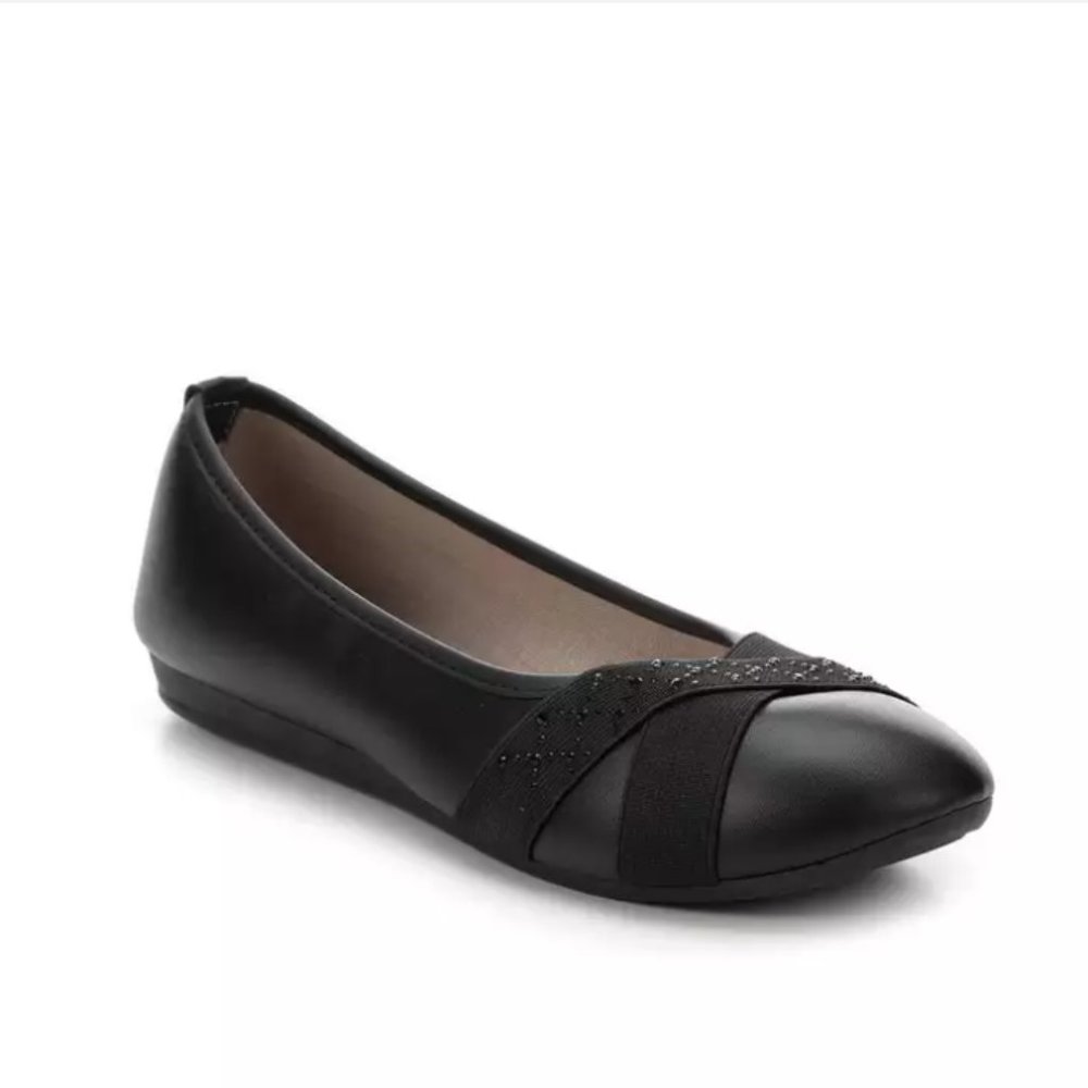 Daisy Fuentes Aria Flats